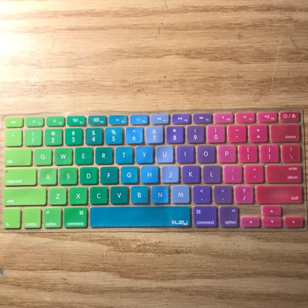 ‼️Rainbow keyboard cover 🛍🌈‼️